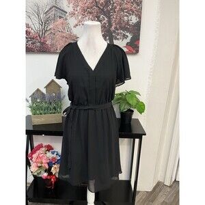 H&M Women’s CHIFFON DRESS Size XS V-NECK elastic at waist tie belt Short sleeve
